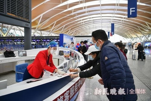 浦東機(jī)場(chǎng)現(xiàn)場(chǎng)問詢 翔音組 成立20周年 窗口第一崗 把海派服務(wù)做實(shí)做細(xì)